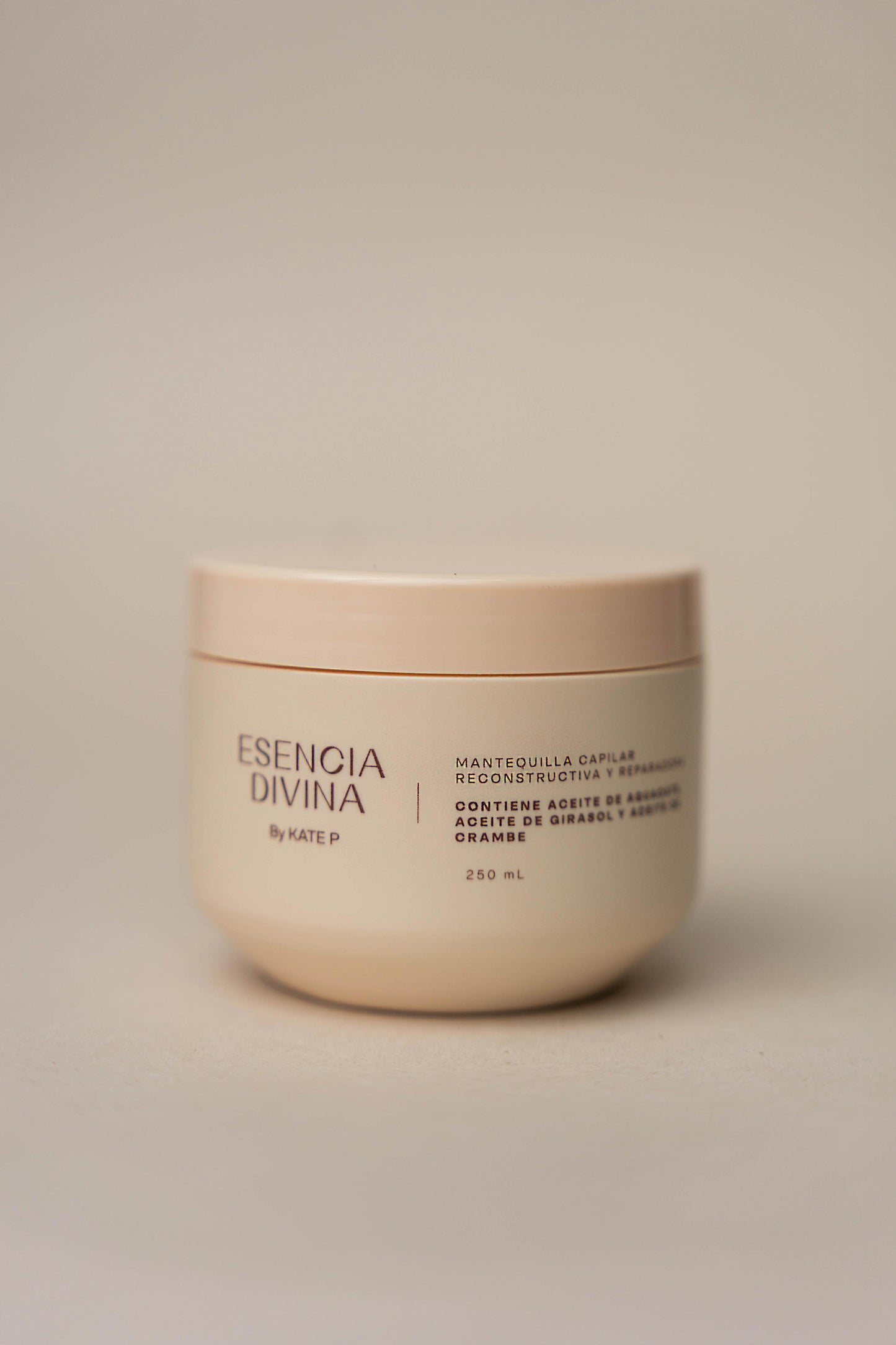 MANTEQUILLA CAPILAR RECONSTRUCTIVA Y REPARADORA (ESENCIA DIVINA)
